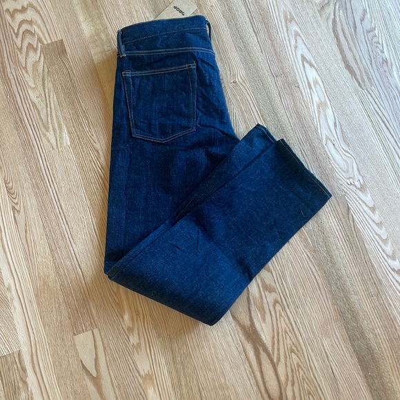 Men’s Raw denied, never been worn men’s size 35 inch. Limited edition.